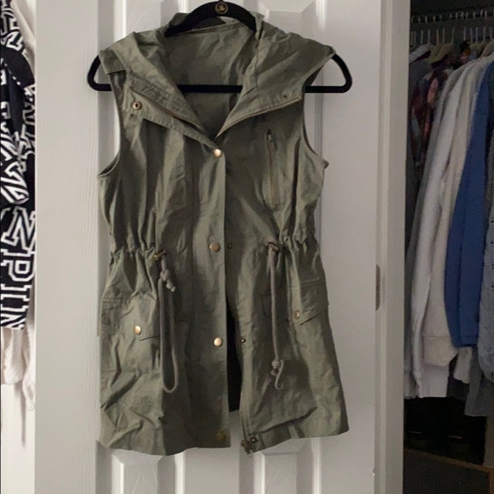 Cinch waist vest